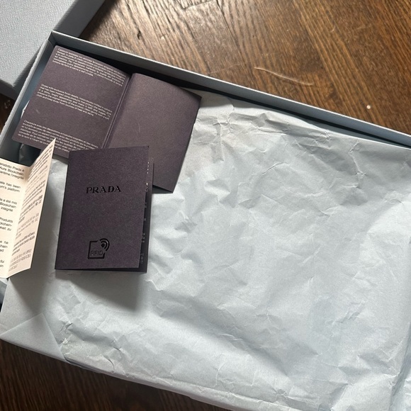 Prada slingbacks - brand new - Picture 5 of 8